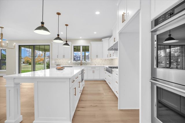 2709 Castlerock Drive, Urbana, IL 61802