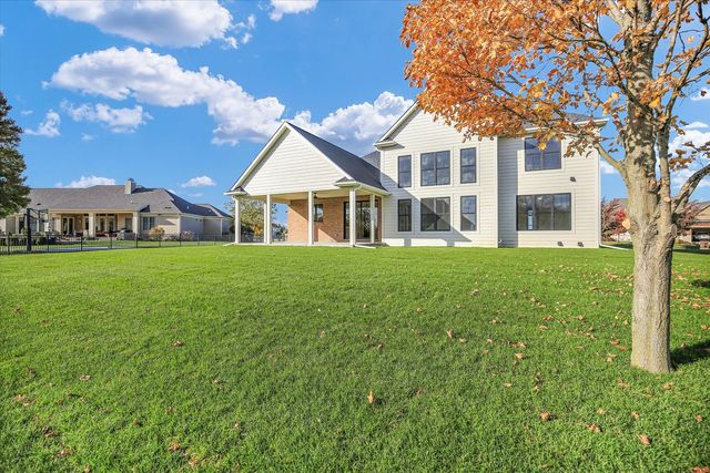 2709 Castlerock Drive, Urbana, IL 61802