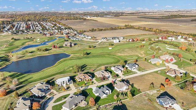 2709 Castlerock Drive, Urbana, IL 61802