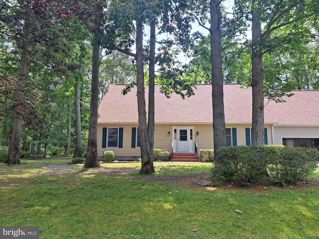 11 ROBERTS RD, Lewes, DE 19958