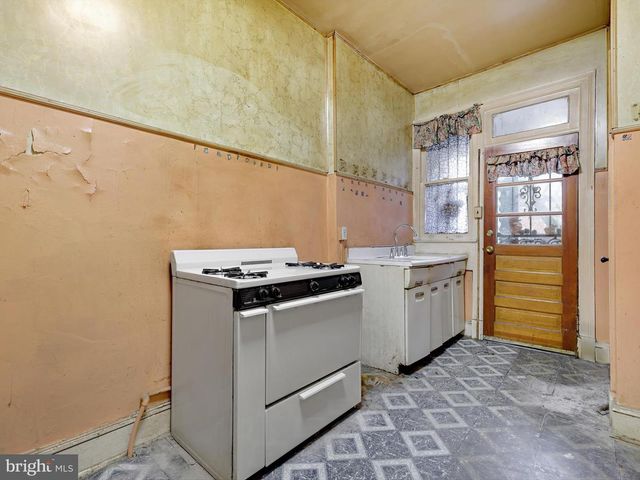 1474 HARVARD ST NW, Washington, DC 20009