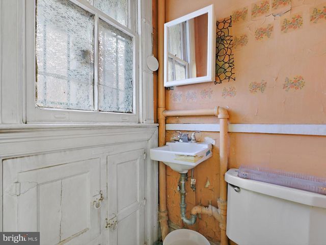 1474 HARVARD ST NW, Washington, DC 20009