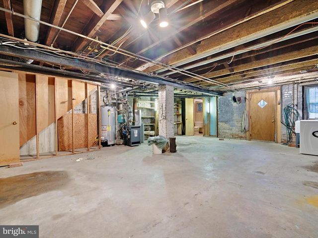 1474 HARVARD ST NW, Washington, DC 20009