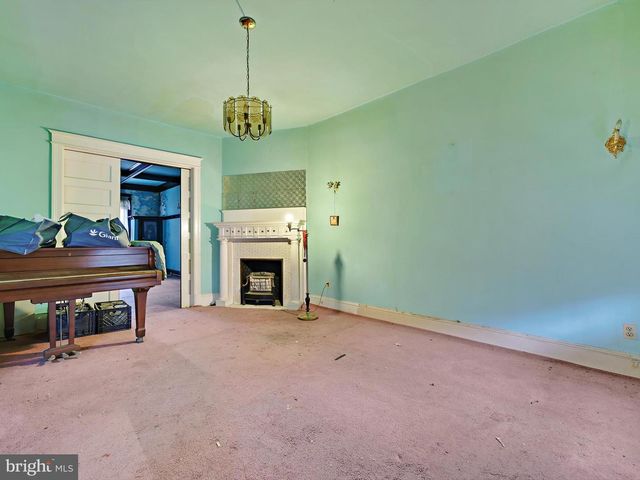 1474 HARVARD ST NW, Washington, DC 20009