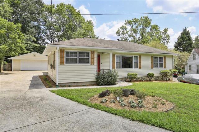 2491 Pasadena SE Place, Smyrna, GA 30080