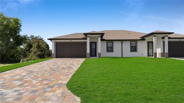 330 Gordon AVE S, Lehigh Acres, FL 33973