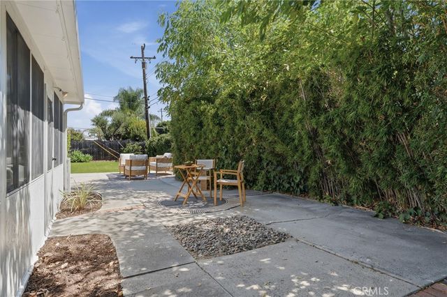 13032 Earlham, North Tustin, CA 92705