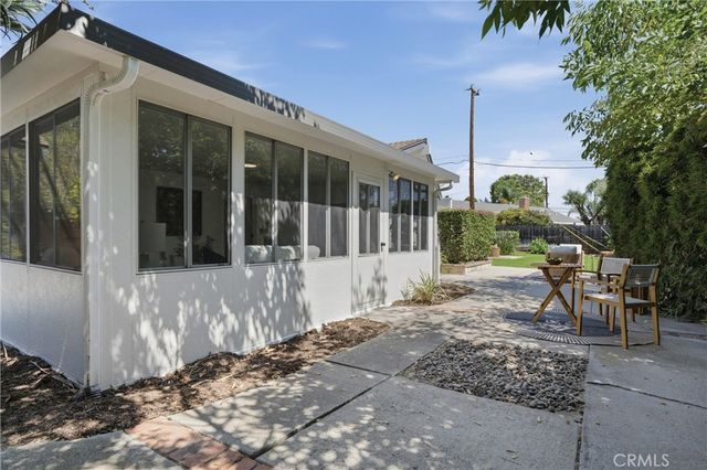13032 Earlham, North Tustin, CA 92705