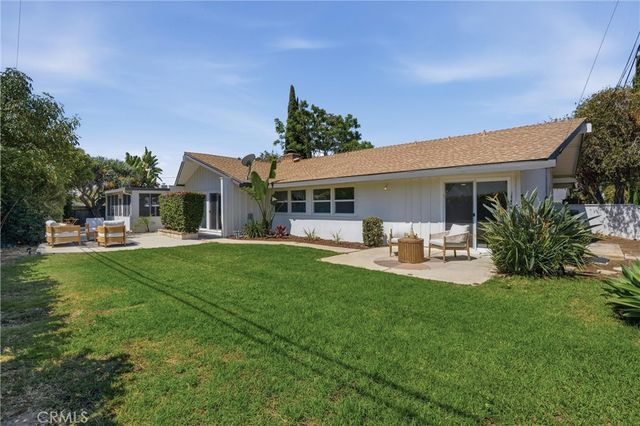 13032 Earlham, North Tustin, CA 92705