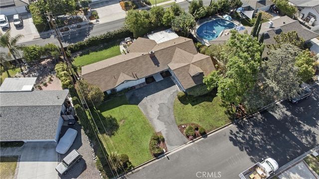 13032 Earlham, North Tustin, CA 92705