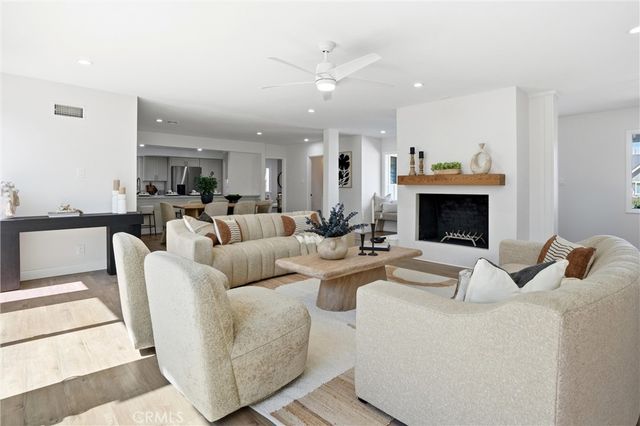 13032 Earlham, North Tustin, CA 92705