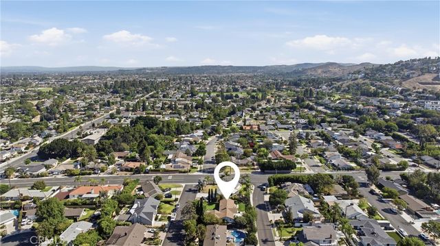 13032 Earlham, North Tustin, CA 92705