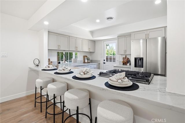 13032 Earlham, North Tustin, CA 92705