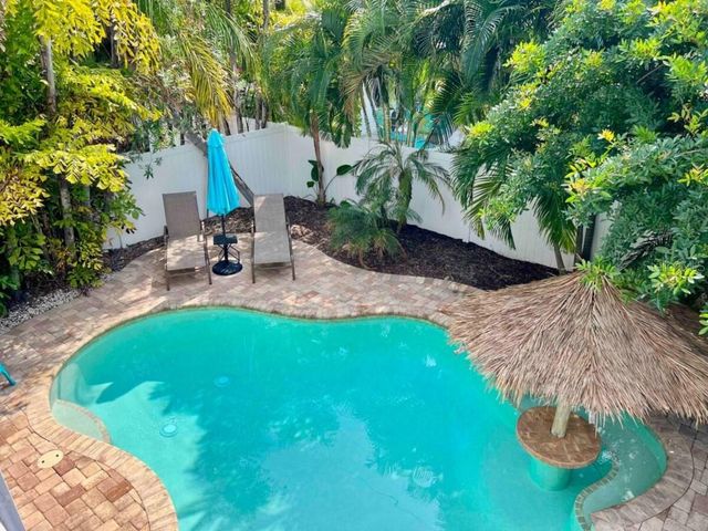 303 62ND STREET A, Holmes Beach, FL 34217