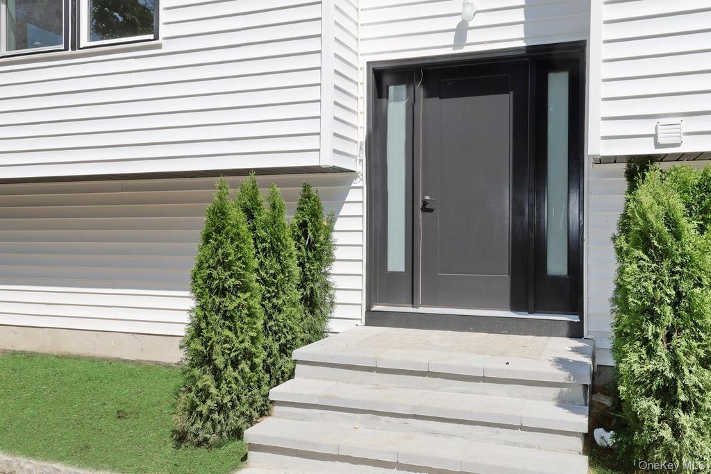 38 Singer Avenue, Spring Valley, NY 10977 — photo 2