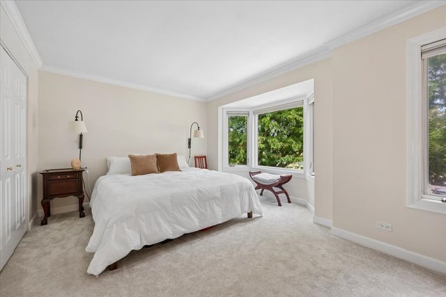 2304 N Lakewood Avenue 2304, Chicago, IL 60614