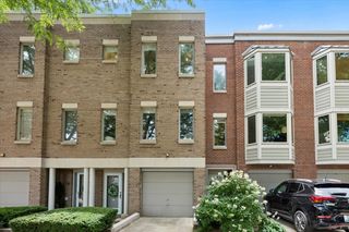 2304 N Lakewood Avenue 2304, Chicago, IL 60614