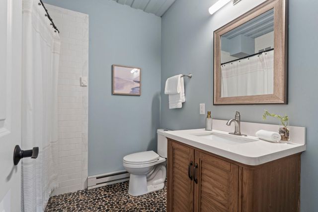 2434 Irving Avenue N, Minneapolis, MN 55411
