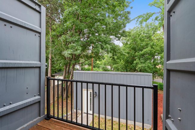 2434 Irving Avenue N, Minneapolis, MN 55411