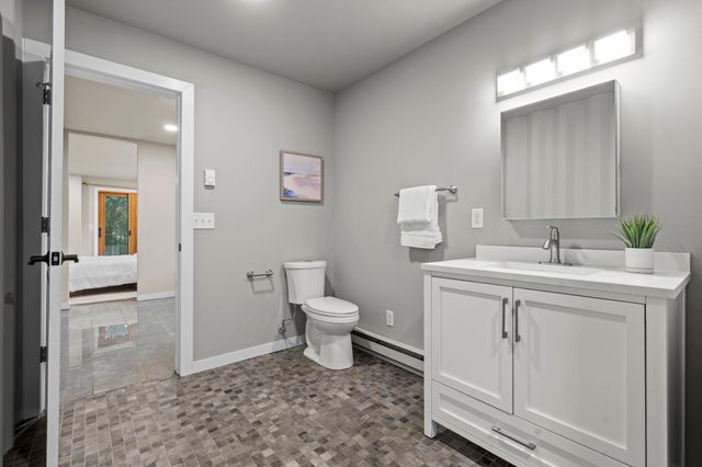 2434 Irving Avenue N, Minneapolis, MN 55411