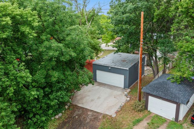 2434 Irving Avenue N, Minneapolis, MN 55411