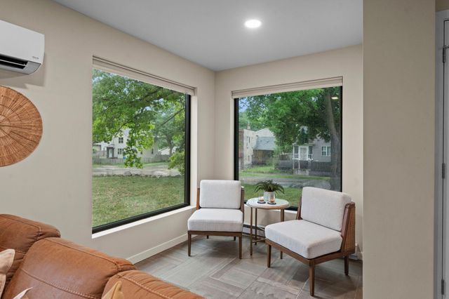 2434 Irving Avenue N, Minneapolis, MN 55411