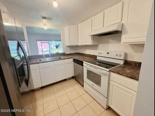 8849 OLD KINGS Road S, 141, Jacksonville, FL 32257
