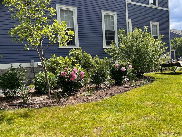 45 Church St A, Chelmsford, MA 01863