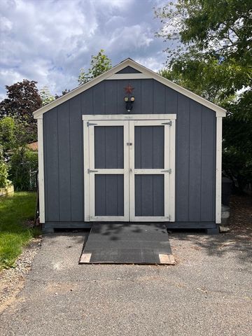 45 Church St A, Chelmsford, MA 01863