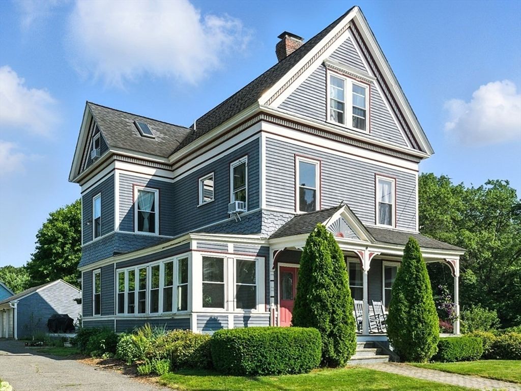 45 Church St A, Chelmsford, MA 01863