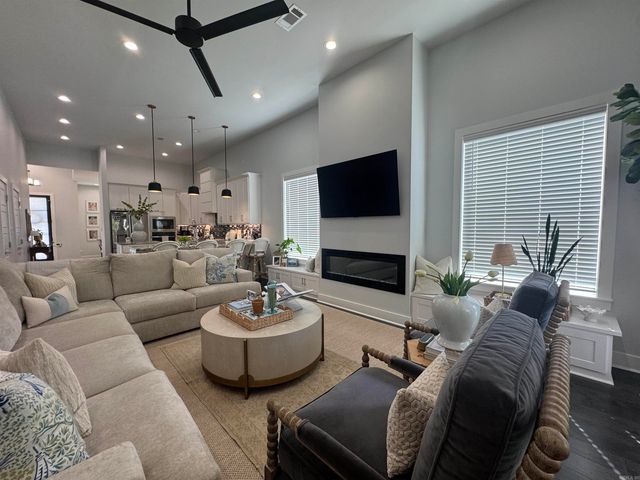 65 Saffron Circle, Little Rock, AR 72223