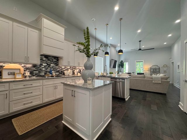65 Saffron Circle, Little Rock, AR 72223