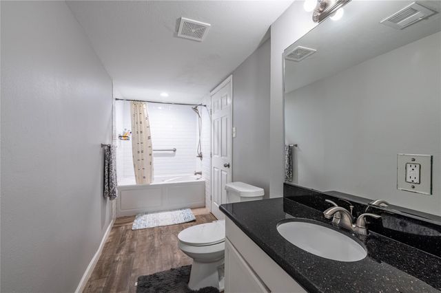 10822 Sagegulf Lane, Houston, TX 77089