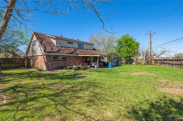 10822 Sagegulf Lane, Houston, TX 77089