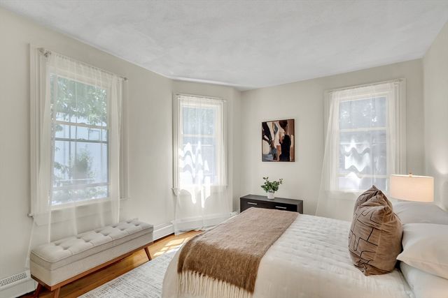 631 Chestnut Hill Ave 631, Brookline, MA 02445