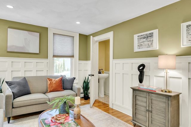 631 Chestnut Hill Ave 631, Brookline, MA 02445