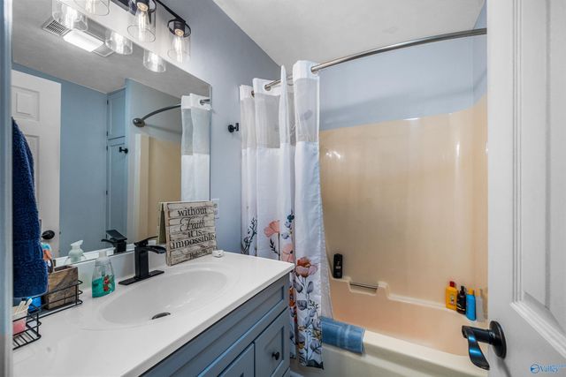 4007 Lyndale Drive, Fort Payne, AL 35968