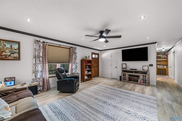 4007 Lyndale Drive, Fort Payne, AL 35968