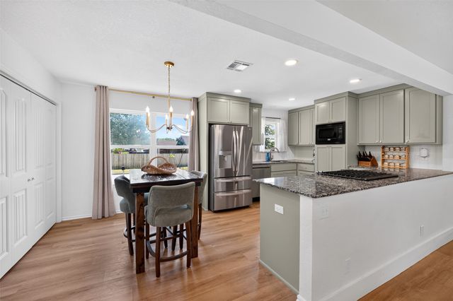 1631 Valley Parkway, Claremore, OK 74017
