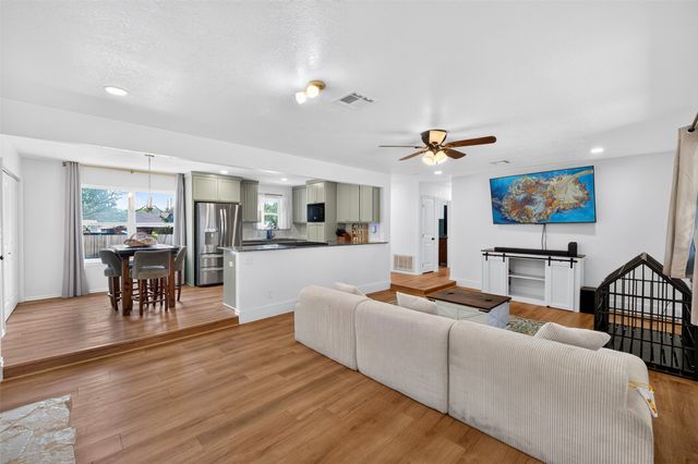 1631 Valley Parkway, Claremore, OK 74017
