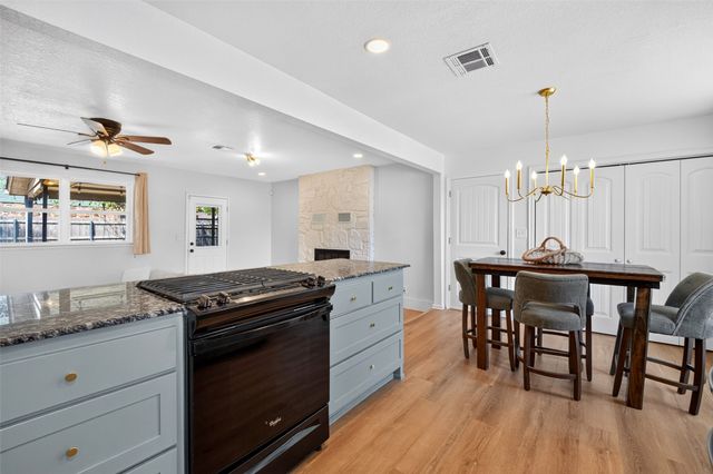 1631 Valley Parkway, Claremore, OK 74017