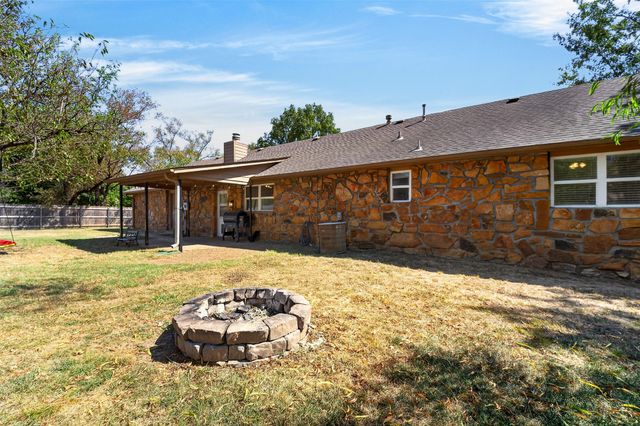 1631 Valley Parkway, Claremore, OK 74017