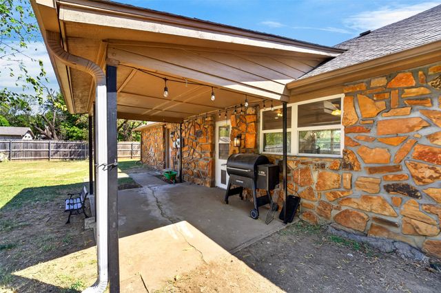 1631 Valley Parkway, Claremore, OK 74017