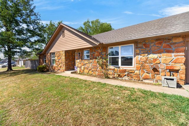 1631 Valley Parkway, Claremore, OK 74017
