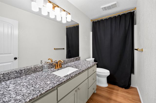 1631 Valley Parkway, Claremore, OK 74017