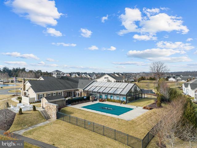 6061 TROTTERS POINT LN, Gainesville, VA 20155