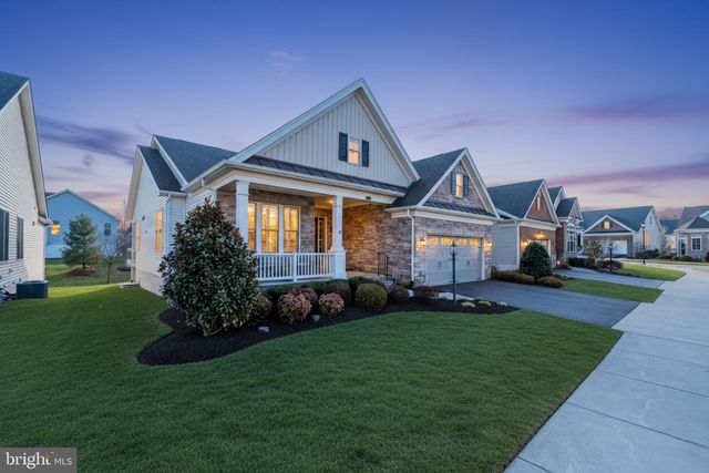 6061 TROTTERS POINT LN, Gainesville, VA 20155