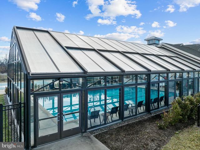 6061 TROTTERS POINT LN, Gainesville, VA 20155