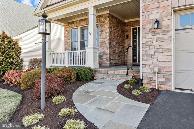 6061 TROTTERS POINT LN, Gainesville, VA 20155