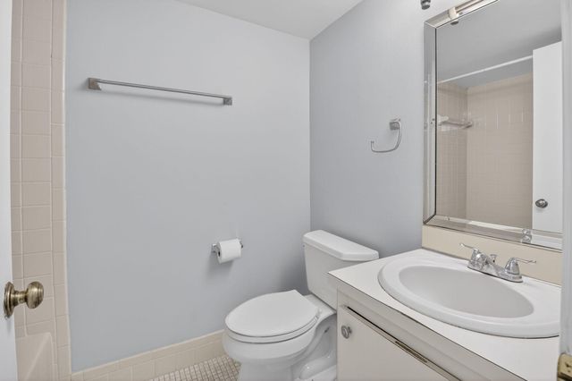 7535 S Oriole Boulevard 206, Delray Beach, FL 33446